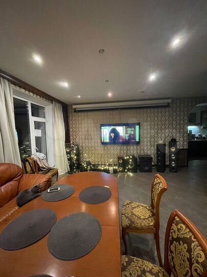 Комната 27 м² в 4-к., 2/3 эт.