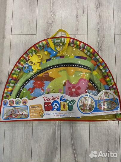 Детский развивающий коврик