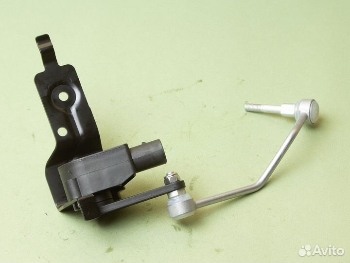 Датчик дорожного просвета уровня кузова Audi A6 C6