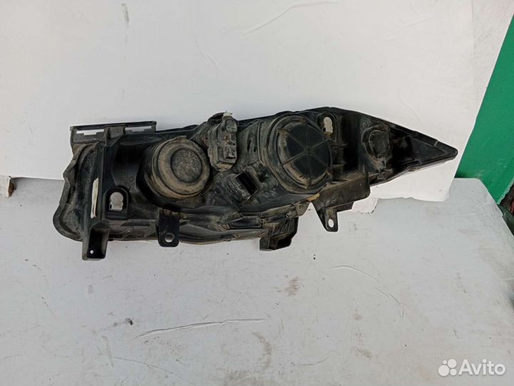 Фара правая Renault megane 2 2005-2009