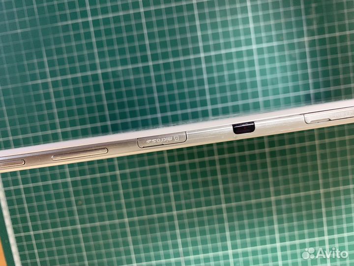 Планшет Samsung Galaxy Tab 3