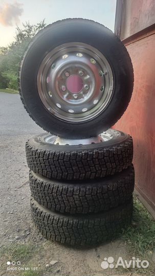 Продам колеса в сборе на ниву