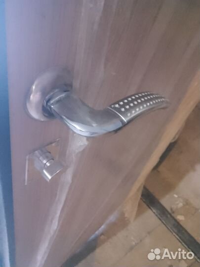 Дверь входная металлическая