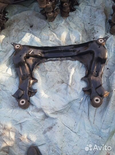 Подрамник передний ауди а6 с5 а4 б5 пассат