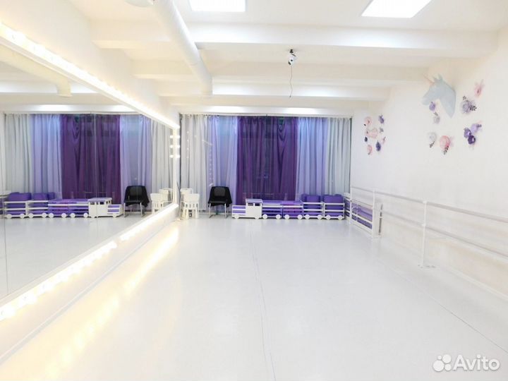 Детский центр (студия балета, школа робототехники)