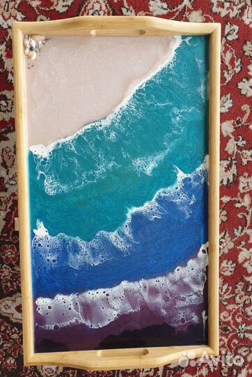 Поднос на ножках