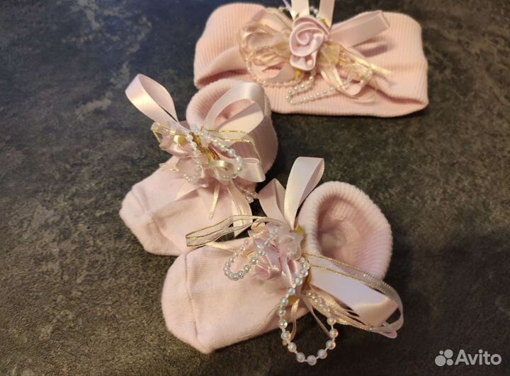 Носочки и повязка на голову для девочки