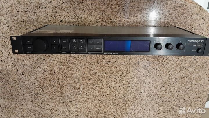 Вокальный процессор TC Electronics M-One XL