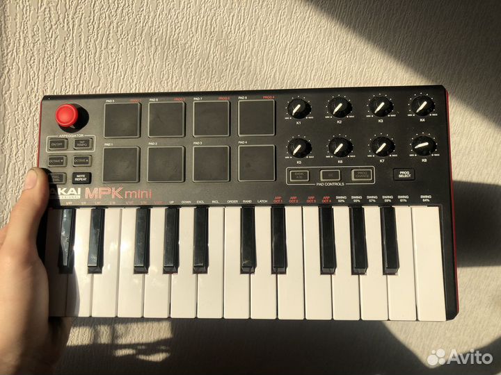 Midi клавиатура akai