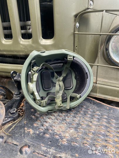 Военный шлем тактический