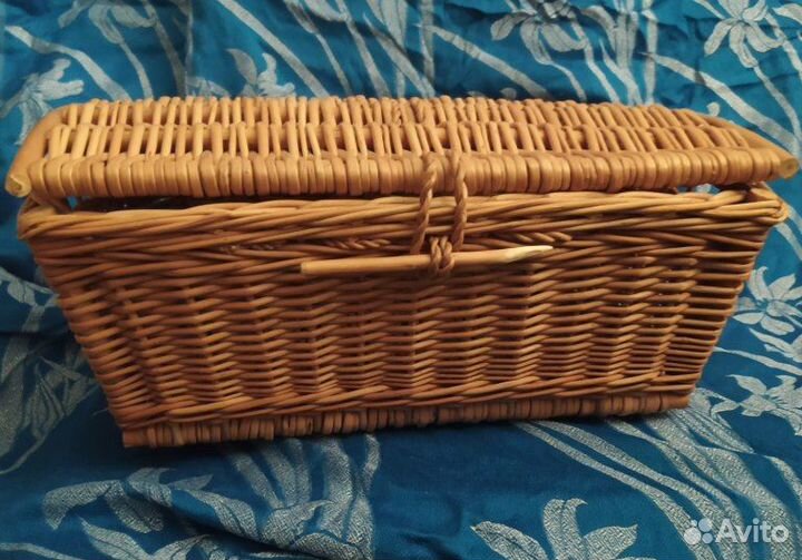 Посуда и сундучок плетеные