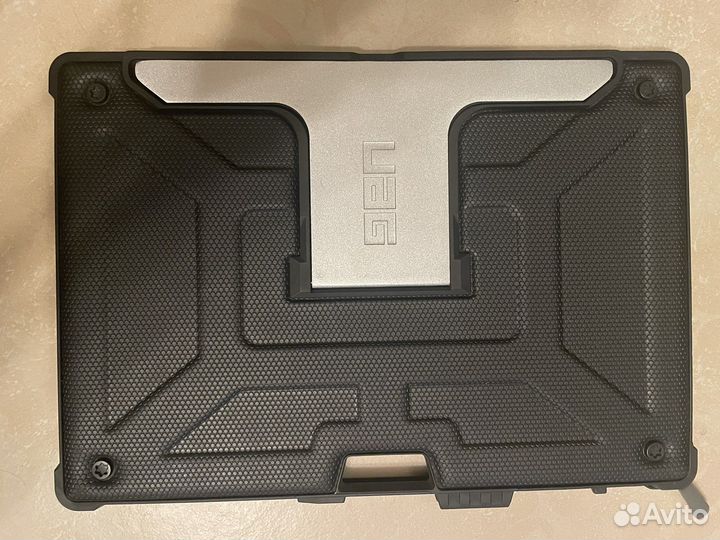 Чехол для Surface UAG