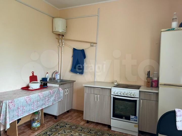 2-к. квартира, 45 м², 3/3 эт.