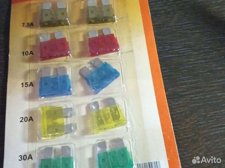 Флажковые предохранители