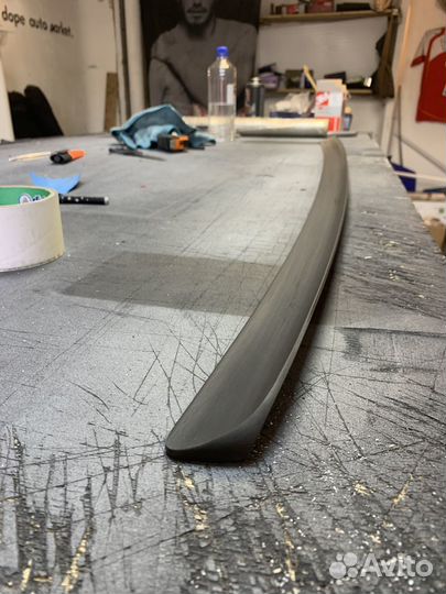 Спойлер на заднее стекло Ford Focus 3
