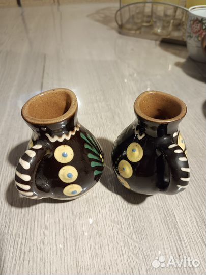 Кувшинчики, кружки, пепельница