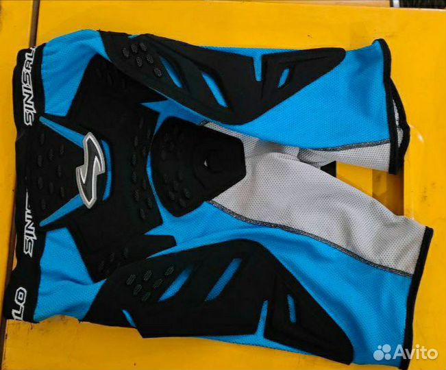 Защитные шорты Sinisalo