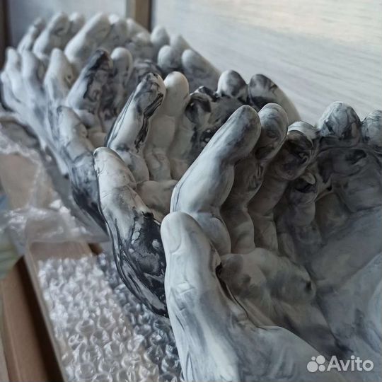 Ладони мрамор