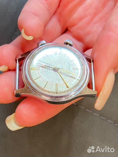 Часы Сигнал с будильником советские наручные