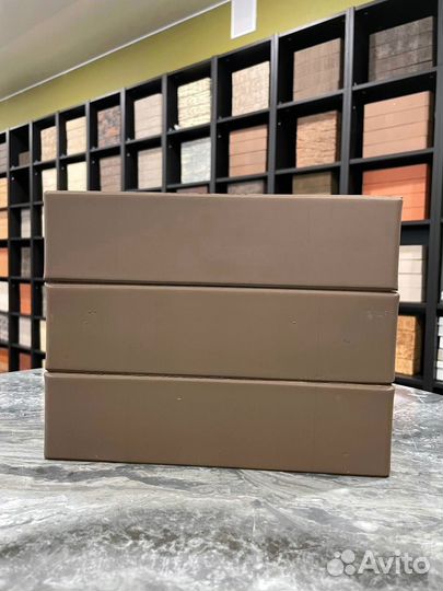 Кирпич керамический темно-коричневый рустик жкз