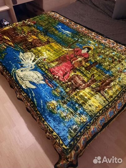 Плюшевый ковер