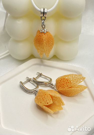 Серьги физалис
