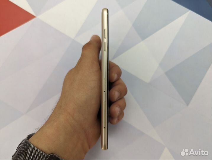 Samsung Galaxy A6+, 3/32 ГБ
