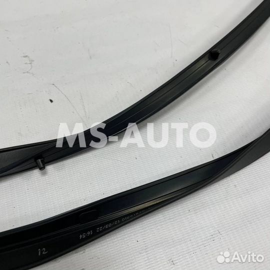 Уплотнители передних дверей Веста