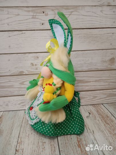 Пасхальный заяц, скандинавский гном