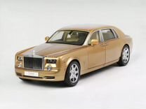 Rolls-Royce Phantom Extended Whelbase 1/18 Gold