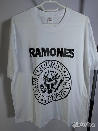 Футболка ramones