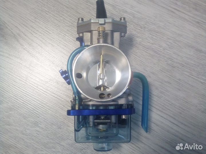 Карбюратор Keihin с ускорителем на мотоцикл