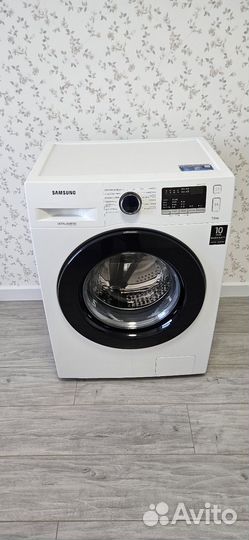 Стиральная машина узкая Samsung WW70J42G03W
