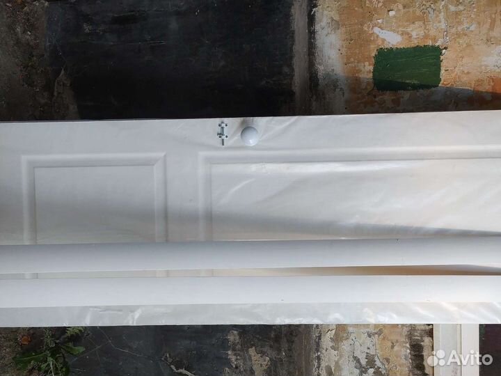 Продам новую дверь