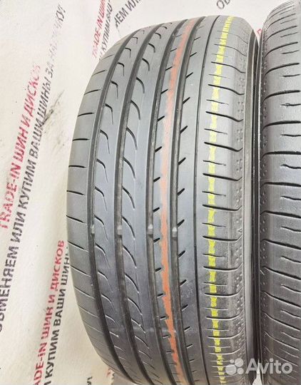 Yokohama BluEarth RV-02 215/60 R17 96H