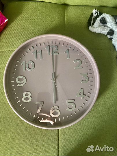 Часы новые