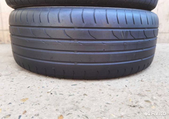 Continental ContiPremiumContact 2 215/55 R17 94V