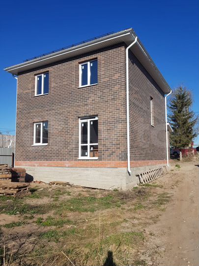 Коттедж 121 м² на участке 5 сот.