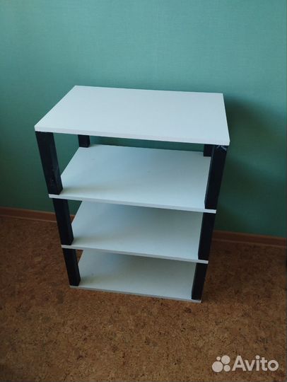 Тумба для аппаратуры