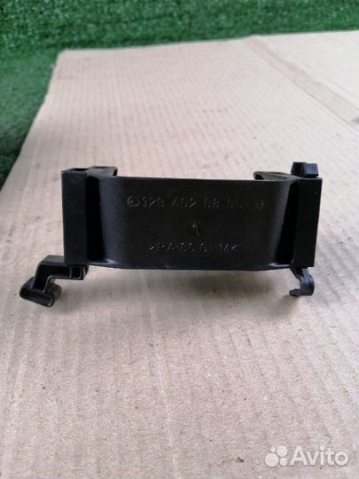 Кожух рулевой колонки Mercedes-Benz E-Class W210