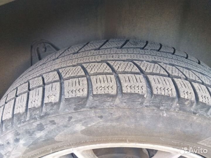 Triangle Winter A/T 215/60 R17