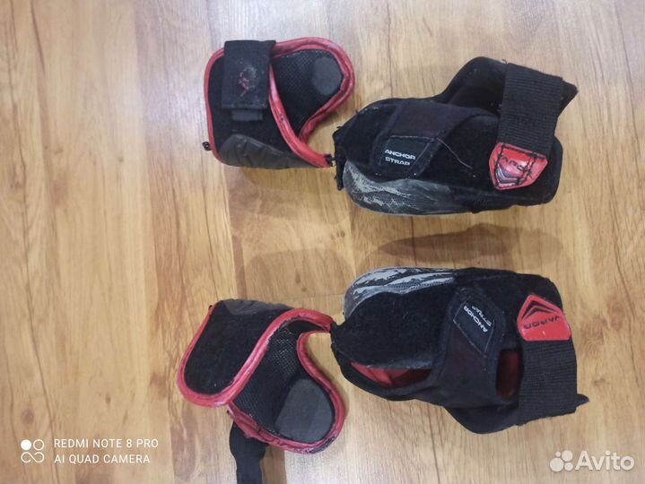 Налокотники хоккейные jr