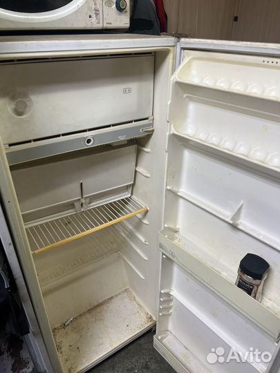 Холодильник на запчасти