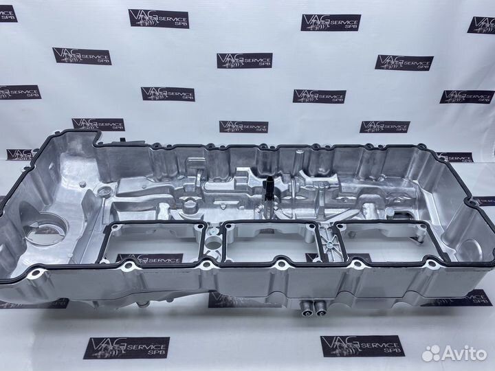 Новая клапанная крышка алюм. BMW N55