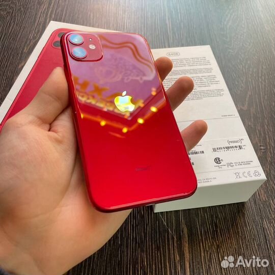 iPhone 11, 64 ГБ