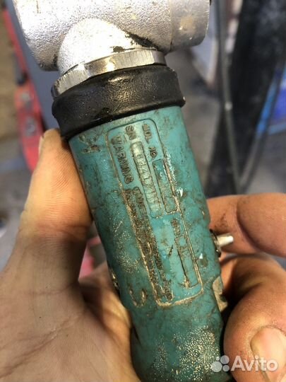 Пневматическая угловая машинка Dynabrate