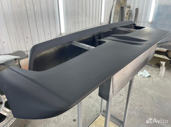 Козырёк (кепка над лобовым)