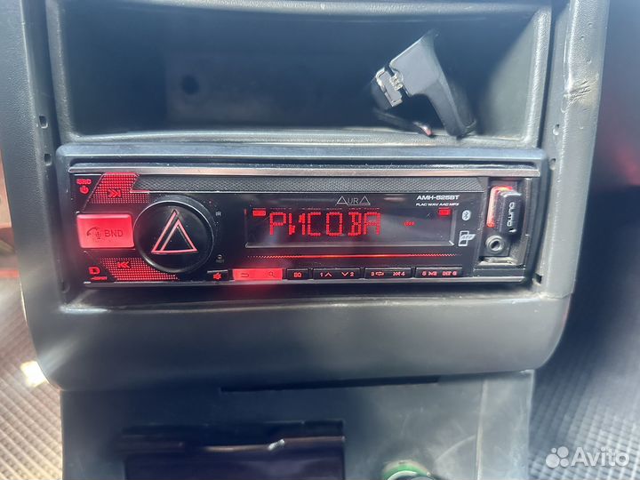 Магнитофон aura 525bt