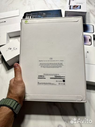 iPad pro 12 9 2022 1TB