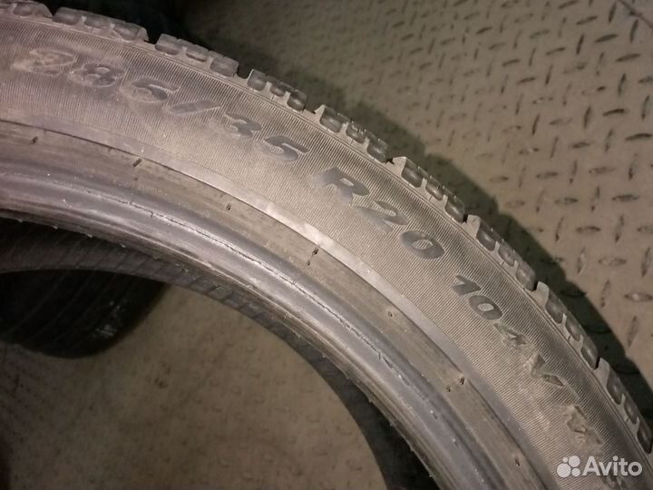 Pirelli Sottozero Winter 240 285/35 R20 104V